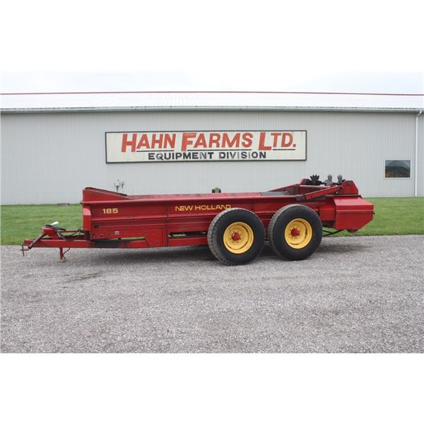 New Holland 185 tandem axle manure spreader, top beater, end gate