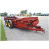 Image 4 : New Holland 185 tandem axle manure spreader, top beater, end gate