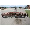 Image 7 : IH 350, 10' wheel disc, cylinder, good blades