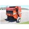Image 6 : Hesston 540 4x4 round baler, electric tie, ramp, one owner