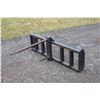 Image 1 : Used single prong bale spear