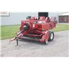 Image 2 : New Idea 7215 small square baler, thrower, one owner