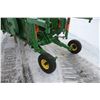 Image 12 : JD E12 -12' bat wing mower, light package, demo unit