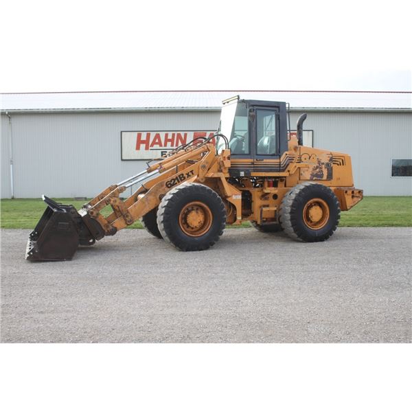Case 621 BXT 4wd wheel loader, cab, air, Cummins 5.9 turbo engine, Cat Itquick coupler, 3rd funtion,