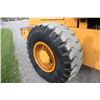 Image 9 : Case 621 BXT 4wd wheel loader, cab, air, Cummins 5.9 turbo engine, Cat Itquick coupler, 3rd funtion,