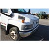 Image 10 : Chevy C4500 Duramax 2wd diesel truck, 12' box with rolling tarp, Ultron power tailgate, 90,000 KM, L