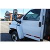 Image 9 : Chevy C4500 Duramax 2wd diesel truck, 12' box with rolling tarp, Ultron power tailgate, 90,000 KM, L