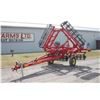 Image 2 : Sunflower 7232 23' hydraulic folding crumbler, one owner, low acres, As New