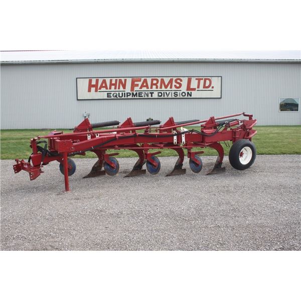 White 598 4 furrow, vari width, semi mount, auto reset plow