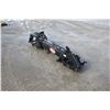 Image 4 : Walco WTA5-6 hydraulic tool arm, 3pth, can mount 4'-6' mower for cutting ditch banks