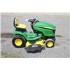 Image 5 : JD X390 lawnmower, 54" deck, hydraulic lift, 19 hours, 2019 Model