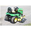 Image 6 : JD X390 lawnmower, 54" deck, hydraulic lift, 19 hours, 2019 Model