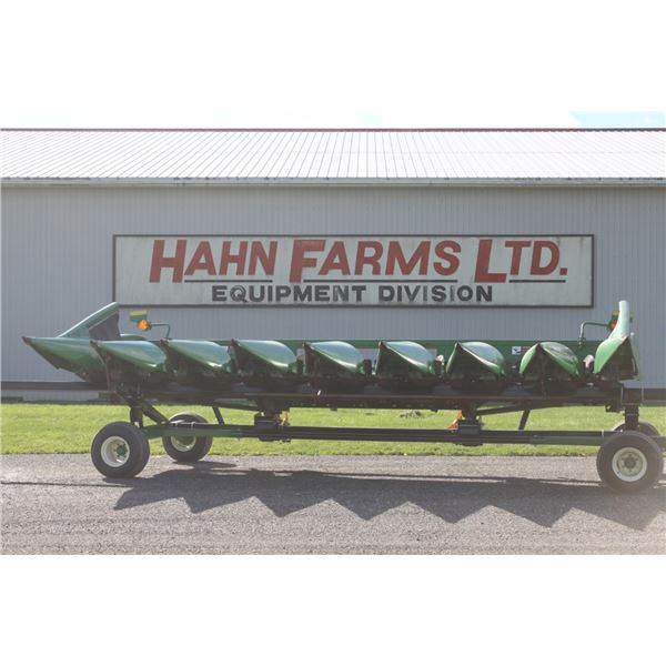 JD 893, 8 row corn head, knife rolls, high corn kit, hydraulic deck