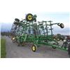 Image 13 : JD 2210 41' cultivator, castor gauge wheels, 3 bar spike rolling basket combo harrow, rear hitch and