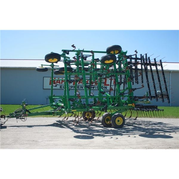 JD 2210 45' cultivator, Coil tine harrow, JD rear hitch, JD knock on sweeps, 2016 Model. Used on Hah