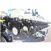 Image 9 : Kinze 3600 16/31 interplant, notill planter, KPM II monitor, finger pickup, corn meters, soybean pla