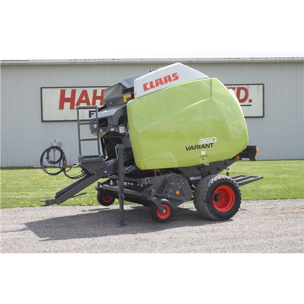 Claas Variant 360 round baler, net Wrap, ramp, castor gauge wheels, good, one owner, 16268 bales