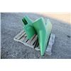 Image 3 : JD poly divider snouts for 600 series flex head