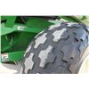 Image 10 : Brent 1082 grain cart, 35.5x32 diamond tread tires, hydraulic deflector, Green, very nice