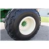Image 9 : Brent 1082 grain cart, 35.5x32 diamond tread tires, hydraulic deflector, Green, very nice