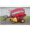 Image 1 : 2018 New Holland RB 450 round baler, siliage special, crop cutter, net wrap, 3813 bales, one owner