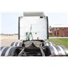 Image 10 : Peterbuilt 386 road tractor, tandem axle, white, Paccar 455hp engine, 13 speed overdrive, pro sleepe