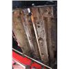 Image 10 : CIH 3408 8 row corn head, knife rolls, flagship single point hook up, one owner