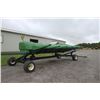 Image 3 : JD 606C 6 row corn head, opposing knife rolls, hyd deck, single point hook up, low acres