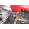 Image 11 : CIH 2208 8 row corn head, flagship single point hookup, knife rolls, hydraulic deck plates, local tr