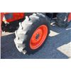 Image 11 : Kubota M9000 4wd tractor, utility special, rops, 2 remotes, 18.4x30, M940 self leveling loader, shut