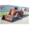 Image 2 : Kubota M9000 4wd tractor, utility special, rops, 2 remotes, 18.4x30, M940 self leveling loader, shut