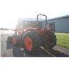 Image 7 : Kubota M9000 4wd tractor, utility special, rops, 2 remotes, 18.4x30, M940 self leveling loader, shut