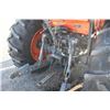 Image 8 : Kubota M9000 4wd tractor, utility special, rops, 2 remotes, 18.4x30, M940 self leveling loader, shut