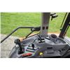 Image 11 : Kubota L6060 4wd compact tractor, cab, air, LA1055 loader, front auxilaries, 2 remotes