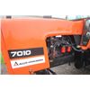 Image 10 : Allis Chalmers 7010 2wd tractor, cab, air, 2 remotes, 18.4x38, power director, 3816 hours