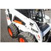 Image 19 : Bobcat S185 skid steer Rops, Power Bob-Tach,  advanced hand controls, hydraulic coupler, low profile