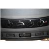 Image 21 : IH 7240 4wd tractor, cab, air, 18 speed powershift, 4 speed reverse, 3 remotes, 20.8x42 rear duals, 