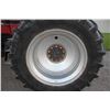Image 9 : IH 7240 4wd tractor, cab, air, 18 speed powershift, 4 speed reverse, 3 remotes, 20.8x42 rear duals, 