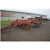 Image 2 : Sunflower 4310-14 7 shank disc ripper, 5 bar spike harrow, automatic reset, local consignment