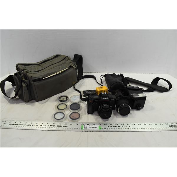 Minolta Camera, Accessories & Camera Bag