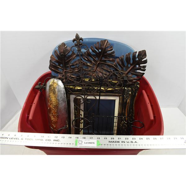 Tote w/ Hanging Decorations & Ornaments