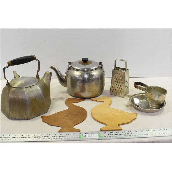 Metal (one solid aluminum) Coffee Pots & Other Kitchen Items