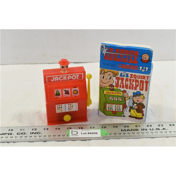 Little Slot Machine Gag Gift (water squirter)