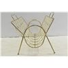 Image 3 : Golden wire newspaper rack