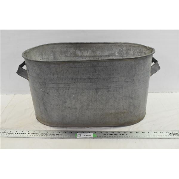 Large Metal Wash Basin