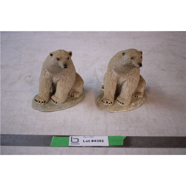 (2) Polar bears ornaments