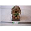 Image 3 : *Lawn ornaments, Bird House with Plastic bin