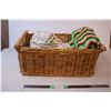 Image 1 : Wicker basket with throw blankets