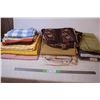 Image 1 : Tablecloths,sheets,fabrics