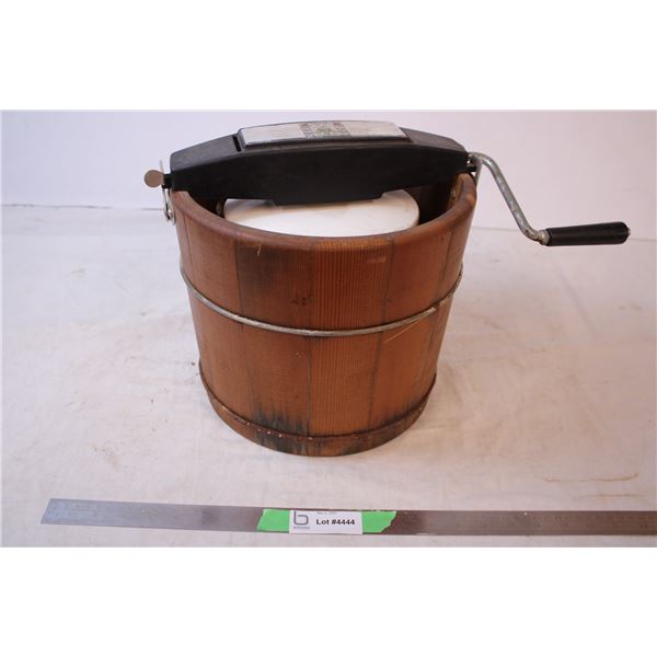 Hand cranked ice cream maker